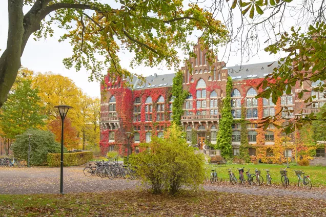 Lund University Library in autumn colors.