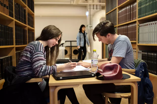 Students studying at Lund University Library. Photographer Johan Bävman.