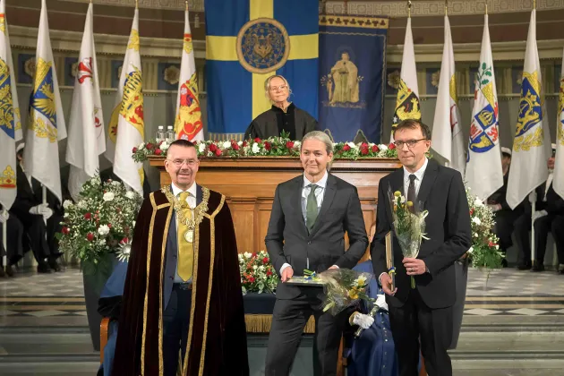 Rektor Erik Renström tillsammans med Håkan Håkansson och Tomasz Lesniak.